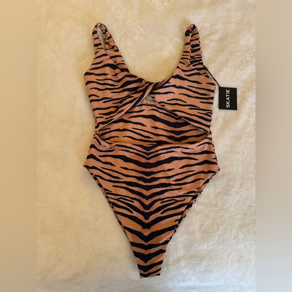 Skatie Bathing Suit / Chloe One Piece in Tigre